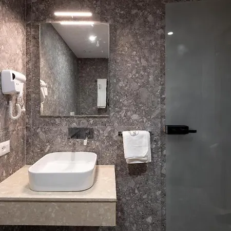 Spa & Pool - Studio Apartments 365 Tirana Exterior photo
