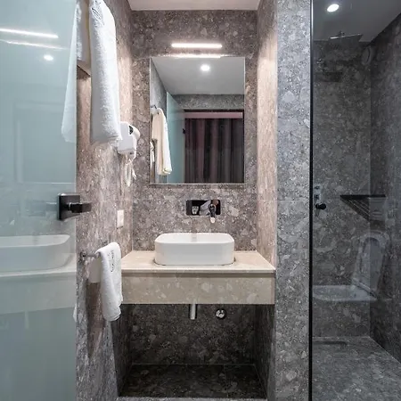 Spa & Pool - Studio Apartments 365 Tirana Exterior photo
