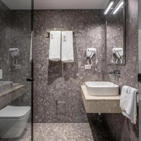 Spa & Pool - Studio Apartments 365 Tirana Exterior photo