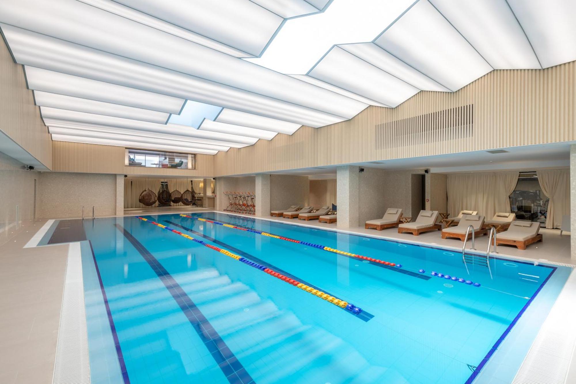 & Pool - 365 Tirana