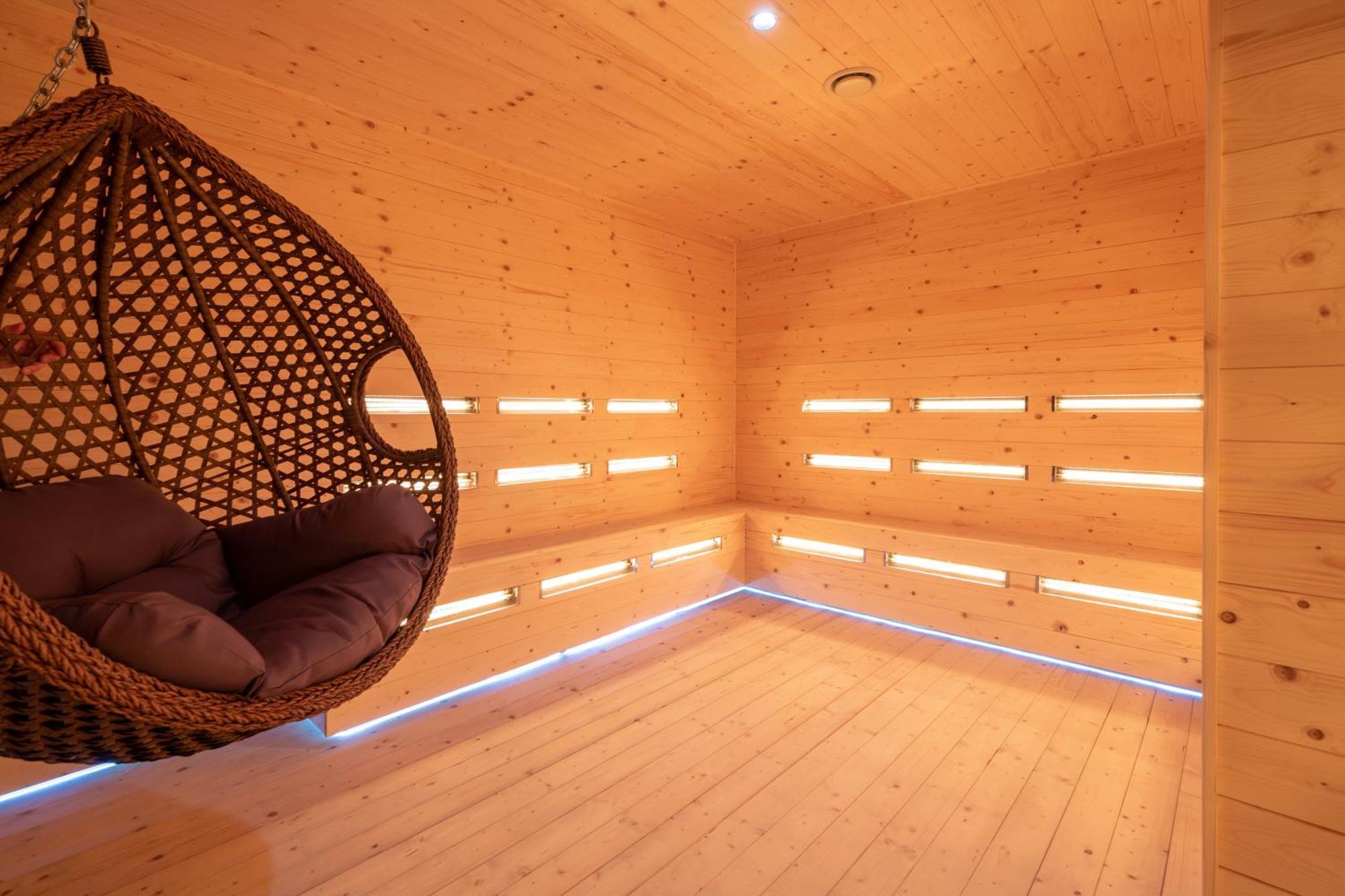 & Pool - 365 Appartement Tirana